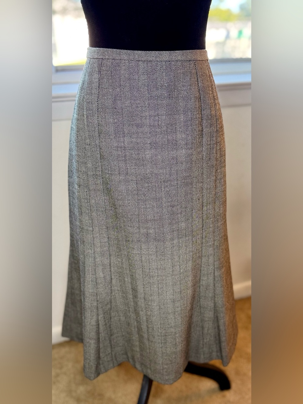 Vintage Harve Benard gray wool herringbone midi skirt preppy classic size 8 EC